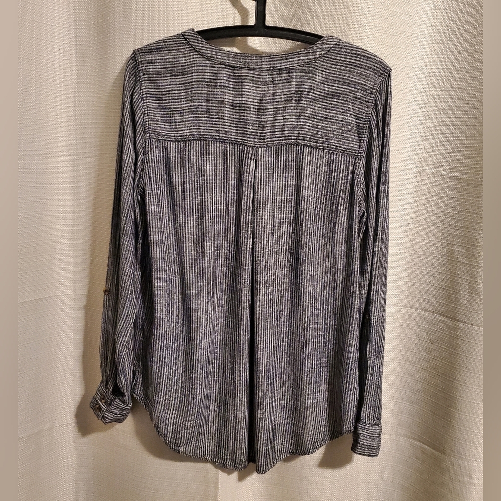 (4/$20) MyStyle Women's Gray Striped Top - Picture 3 of 10